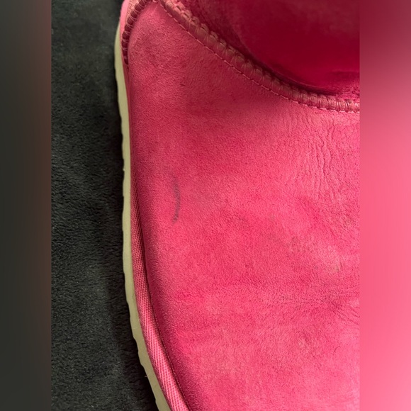 Pink UGG boots - Picture 3 of 9
